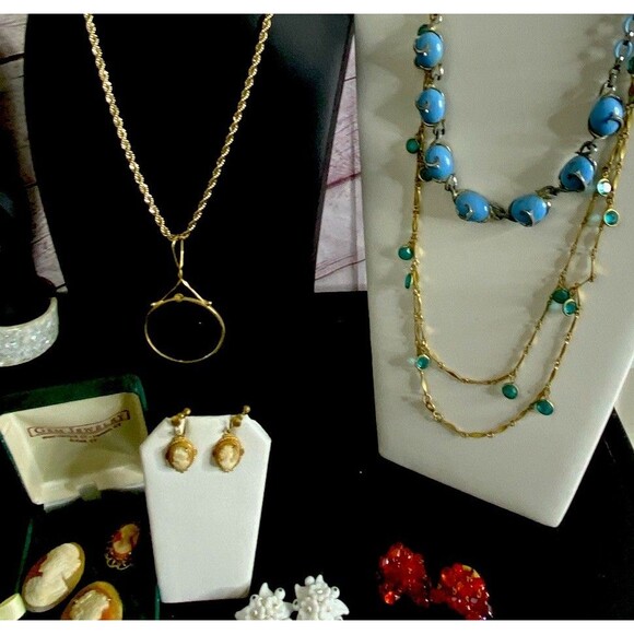 VTG  Art Deco Victorian jewelry 75 PC lot BAG Shell Cameo Brooches Florenza Krem - Picture 6 of 16